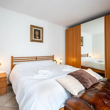 With Bicycle Storage In - Larihome A24 Apartmán