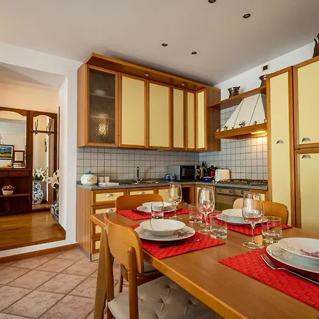 With Bicycle Storage In - Larihome A24 公寓 东戈